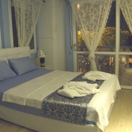 Alacati Sakiz Ev Hotel Oda fotoğraf